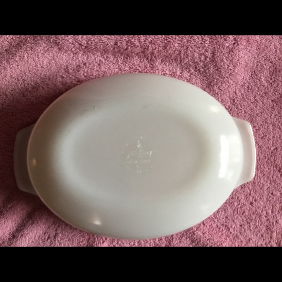 Anchor Hocking Fire King Casserole Dish - Picture 6 of 7